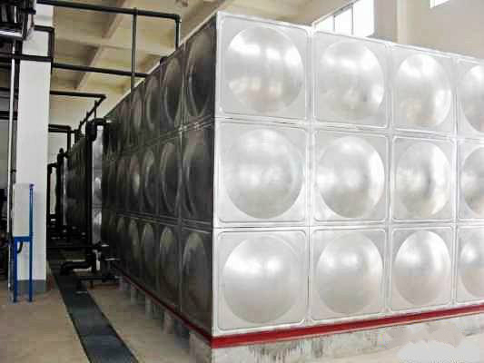 如何選擇質(zhì)量可靠的西安鍍鋅板水箱？